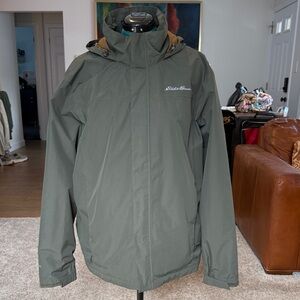 Eddie Bauer Men's Olive Raincoat